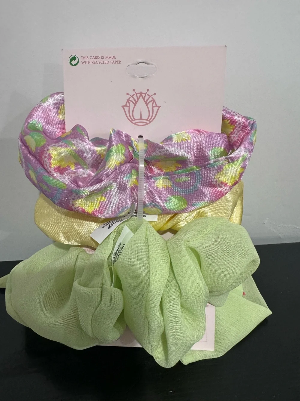 Disney The Princess and the Frog Tiana Scrunchy Set